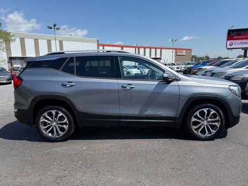 Used 2020 GMC Terrain SLT w/ Preferred Package AWD/4WD image 4