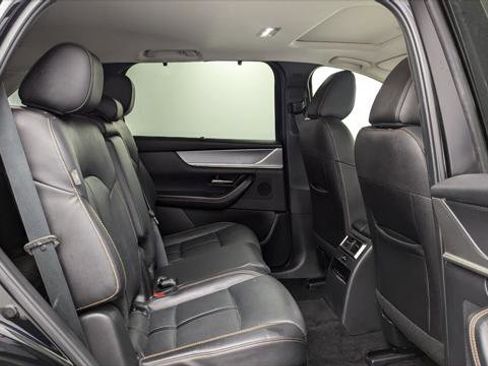 Used 2024 MAZDA CX-90 3.3 Turbo w/ Preferred Plus image 18