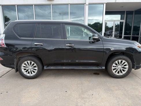 Used 2022 Lexus GX 460 Premium w/ Premium Package AWD/4WD image 5