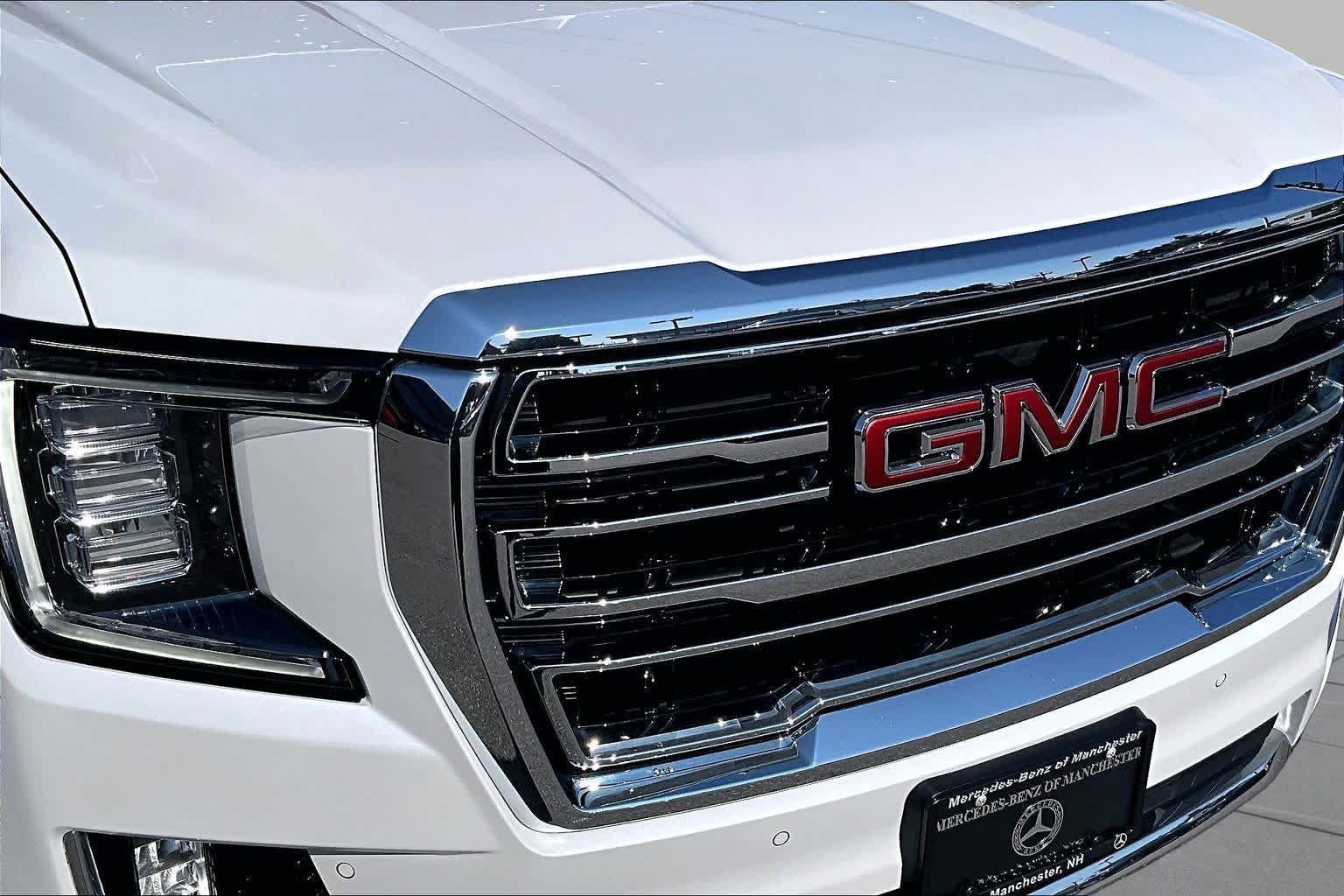 Used 2023 GMC Yukon SLT AWD/4WD image 30