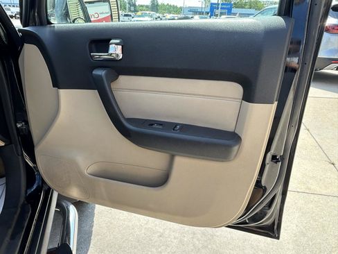 Used 2006 HUMMER H3 AWD/4WD image 16