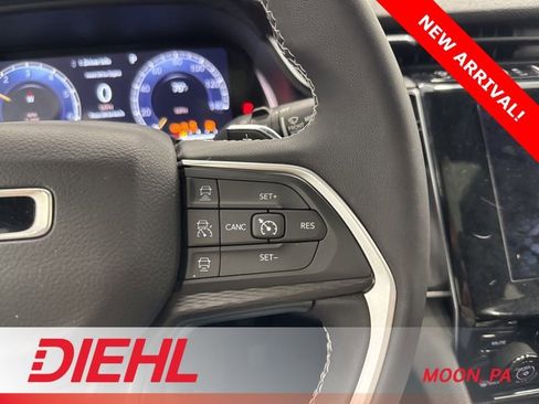 Used 2024 Jeep Grand Cherokee L Altitude image 28