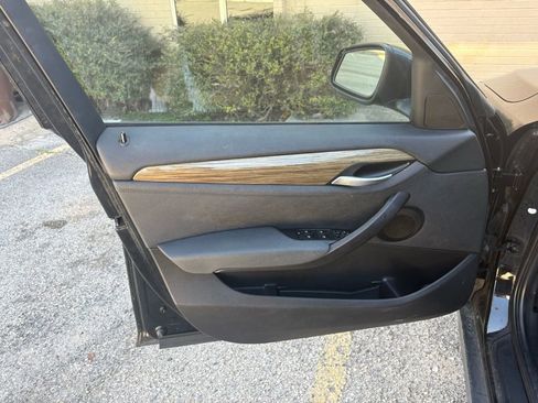 Used 2014 BMW X1 xDrive35i image 9