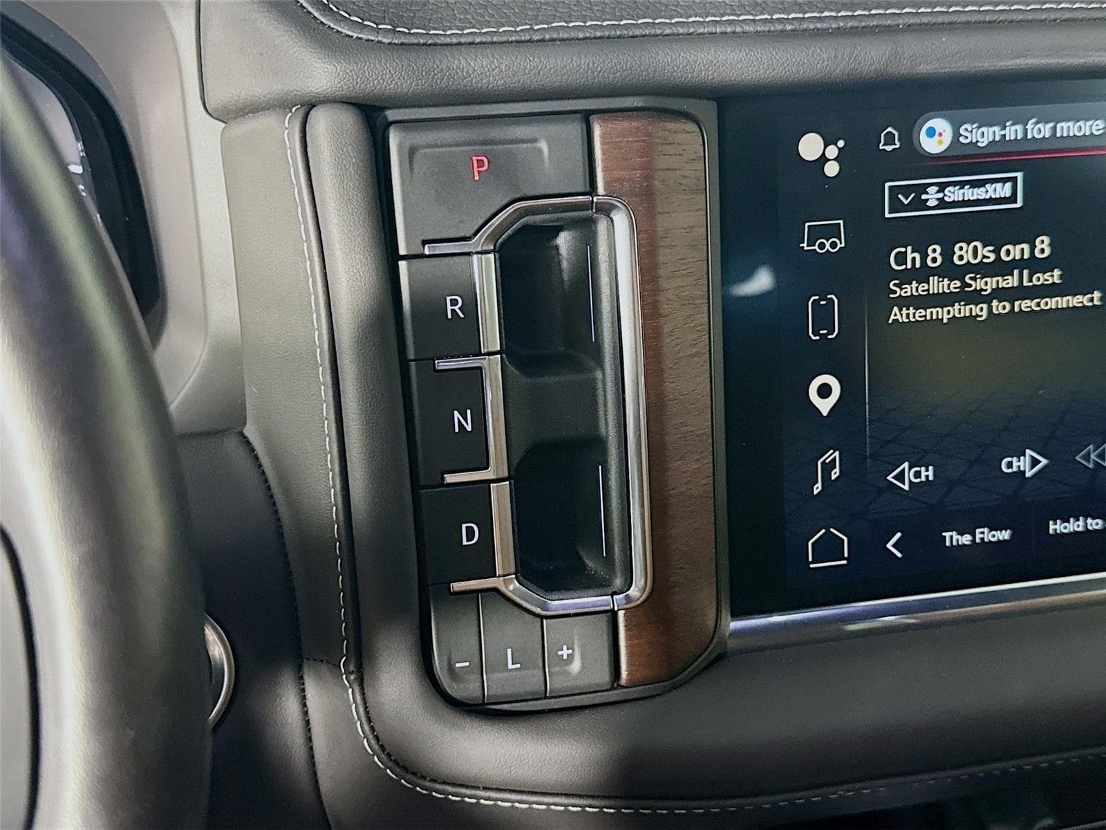 Used 2024 GMC Yukon Denali Ultimate AWD/4WD image 19
