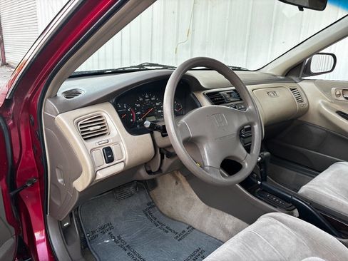 Used 2000 Honda Accord SE image 8