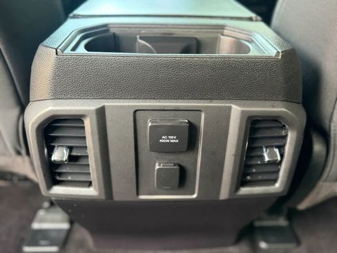 Used 2016 Ford F150 XLT AWD/4WD image 18