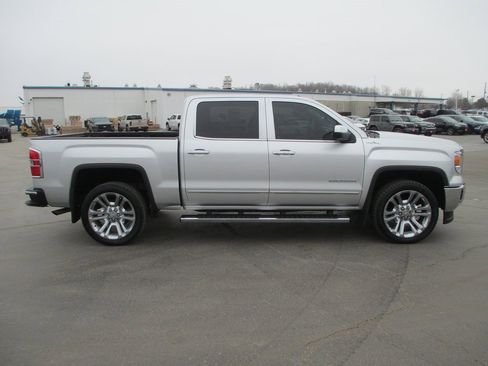 Used 2015 GMC Sierra 1500 SLT w/ SLT Crew Cab Value Package image 2
