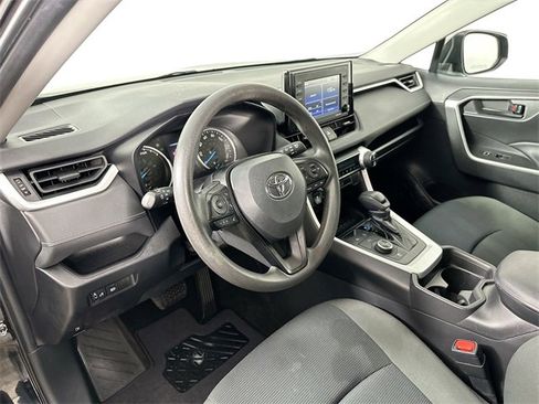 Used 2021 Toyota RAV4 LE w/ Carpet Mat Package (TMS) image 17