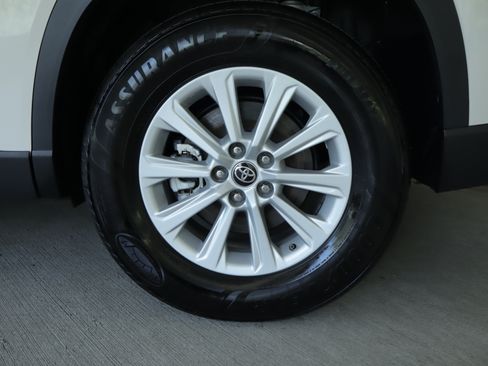 Used 2024 Toyota Grand Highlander AWD image 28