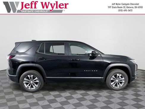 New 2026 Chevrolet Equinox LT w/ Convenience Package II FWD image 32