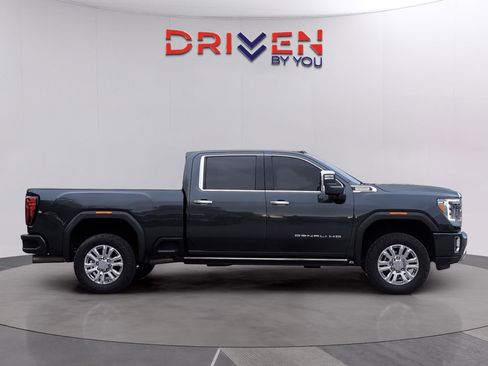 Used 2022 GMC Sierra 3500 Denali w/ Denali Ultimate Package image 7