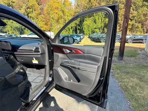 New 2026 Chevrolet Traverse Z71 image 32