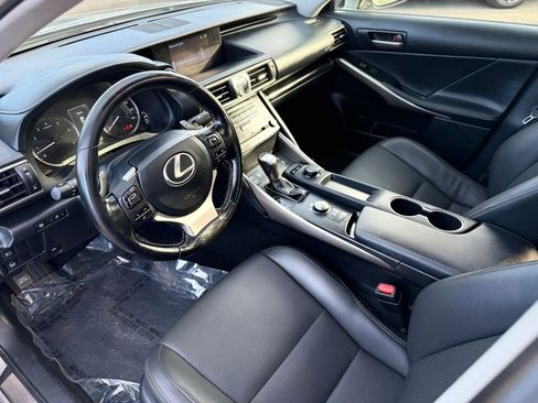 Used 2017 Lexus IS 300 AWD w/ Premium Package image 11
