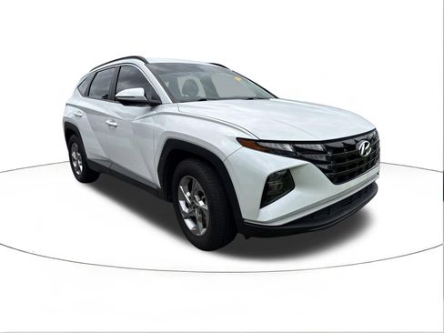 Used 2022 Hyundai Tucson SEL w/ Cargo Package FWD image 1