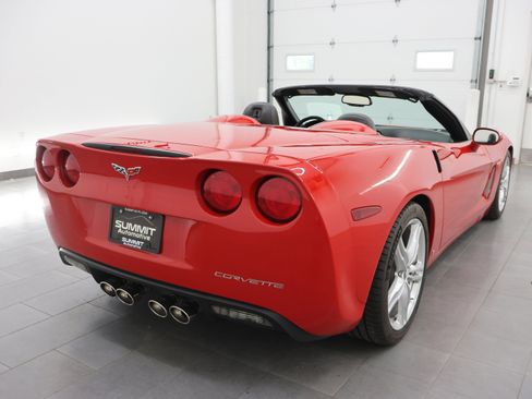 Used 2006 Chevrolet Corvette Convertible w/ Preferred Equipment Group RWD image 39