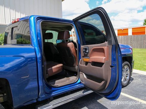 Used 2015 Chevrolet Silverado 1500 High Country w/ High Country Premium Package AWD/4WD image 20