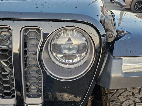 Used 2020 Jeep Gladiator Rubicon image 12