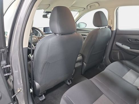 Used 2024 Nissan Sentra SV FWD image 12