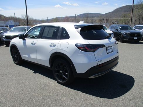Certified 2023 Honda HR-V Sport image 7