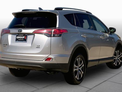 Used 2018 Toyota RAV4 LE w/ All Weather Liner Package AWD/4WD image 13