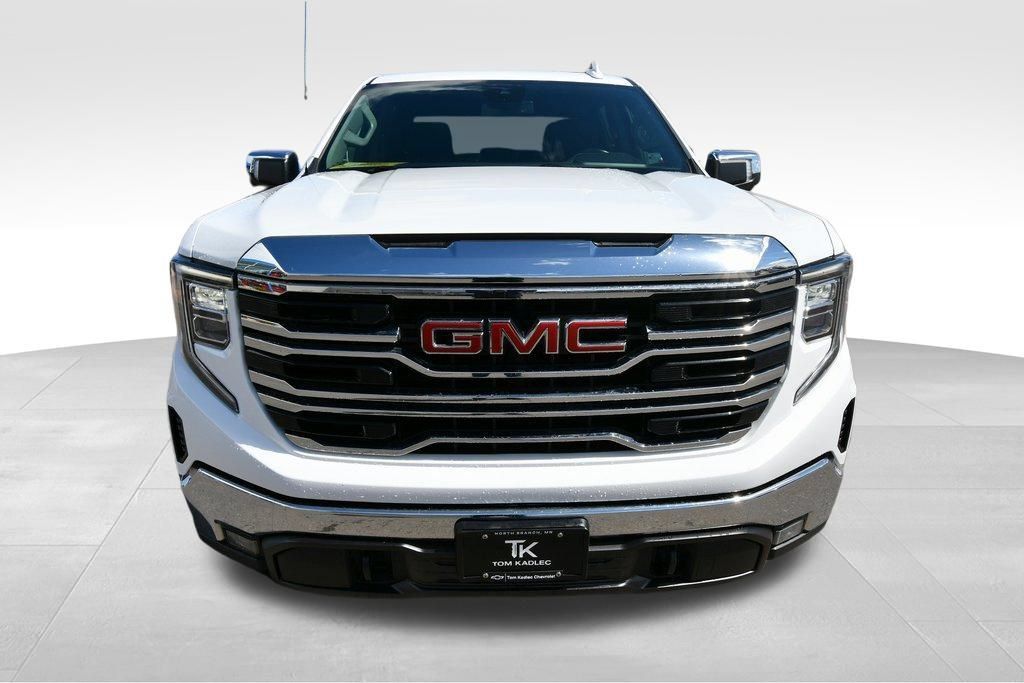 Used 2023 GMC Sierra 1500 SLT w/ SLT Convenience Package AWD/4WD image 13