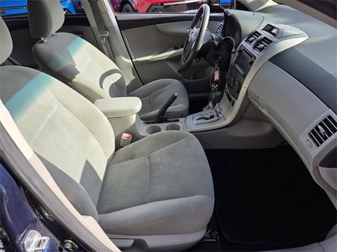 Used 2013 Toyota Corolla LE image 14