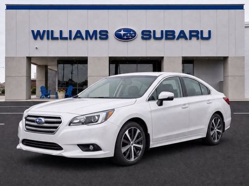 Used 2017 Subaru Legacy 2.5i Limited AWD/4WD image 3