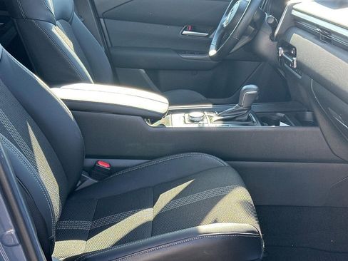 Certified 2025 MAZDA CX-50 2.5 Hybrid w/ Preferred Pkg image 17