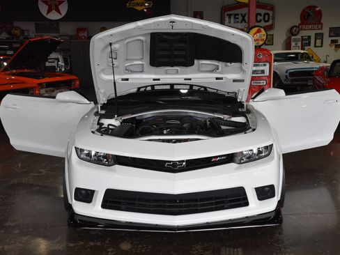 Used 2014 Chevrolet Camaro Z/28 RWD image 11