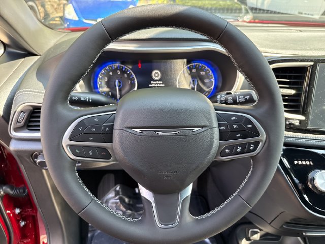 New 2027 Chrysler Pacifica Select FWD image 19