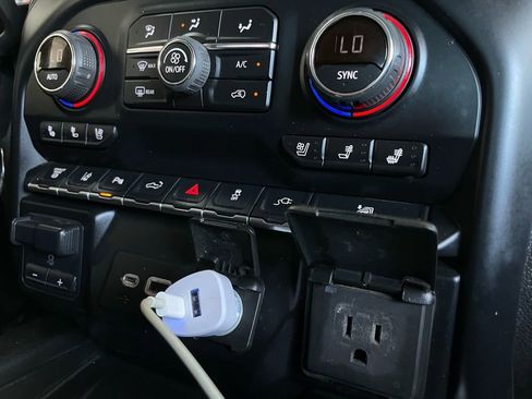 Used 2022 Chevrolet Silverado 3500 High Country w/ LPO, Hitch Package image 43