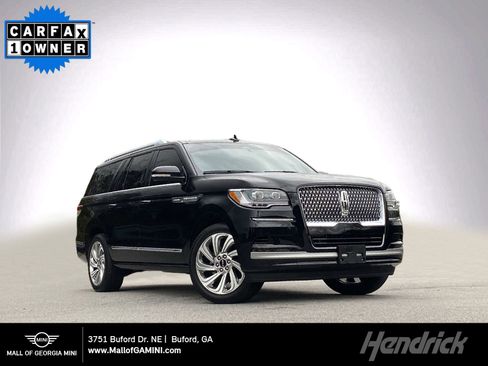 Used 2024 Lincoln Navigator L 4WD image 1