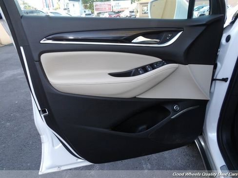 Used 2019 Buick Enclave Essence FWD image 25