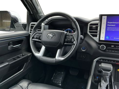 Used 2023 Toyota Sequoia Platinum image 12