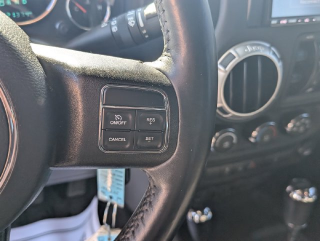 Used 2017 Jeep Wrangler Unlimited Sahara w/ Max Tow Package AWD/4WD image 17