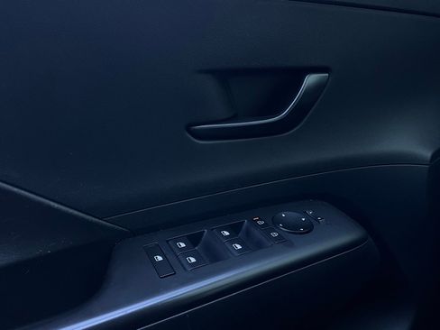 Used 2025 Hyundai Kona SEL image 21