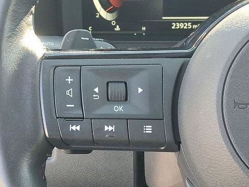 Certified 2023 Nissan Rogue Platinum image 22