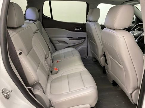 Used 2021 GMC Acadia SLT w/ Preferred Package image 40