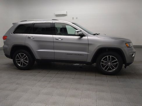 Used 2018 Jeep Grand Cherokee Limited RWD image 11