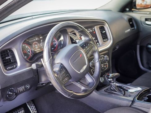 Used 2022 Dodge Charger R/T w/ Blacktop Package RWD image 9