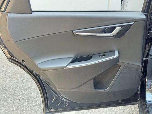 Used 2022 Kia EV6 Light RWD image 41