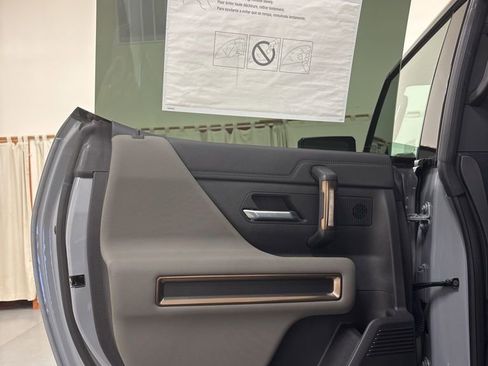 New 2025 GMC Hummer EV 2X AWD/4WD image 31