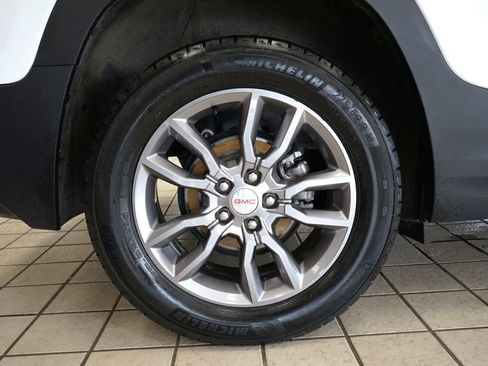 Used 2023 GMC Terrain SLT image 53