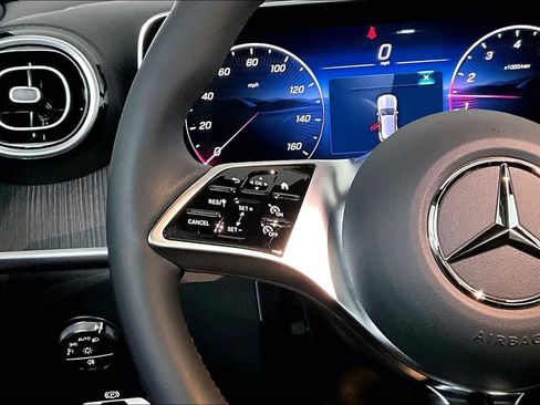 Certified 2026 Mercedes-Benz GLC 300 4MATIC image 24