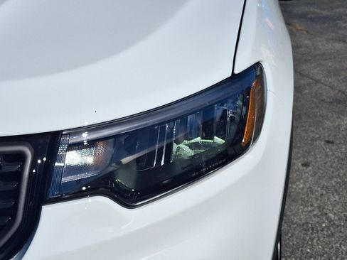 New 2026 Jeep Compass Limited image 9