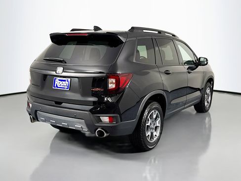 Certified 2023 Honda Passport TrailSport image 5
