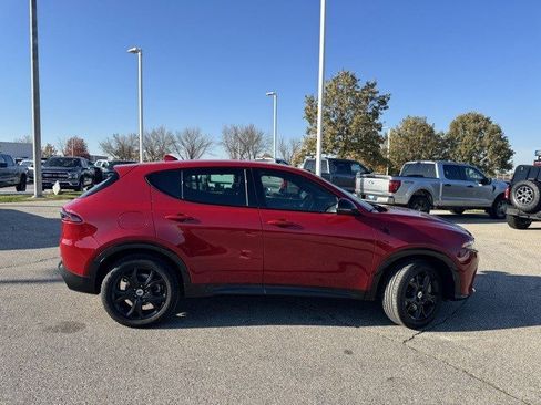 Used 2024 Dodge Hornet R/T w/ R/T Blacktop Package image 9