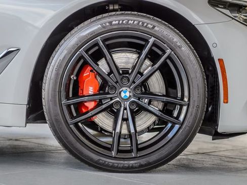 Used 2018 BMW 540i w/ Premium Package RWD image 16