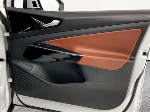 Used 2021 Volkswagen ID.4 Pro S w/ Gradient Package image 23