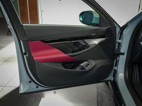 New 2026 BMW 530i xDrive w/ M Sport Package image 24